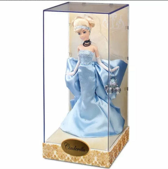 2011 Limited Edition Disney Designer Cinderella Doll - Picture 1 of 6